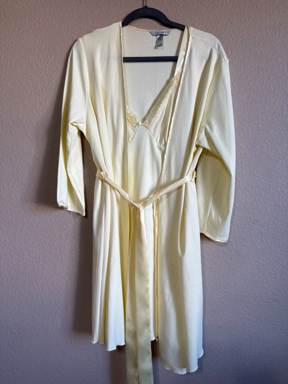 Delicates NEW VTG Soft Yellow Lace Trim Bow 100% Cotton Robe Chemise Set Sz L
